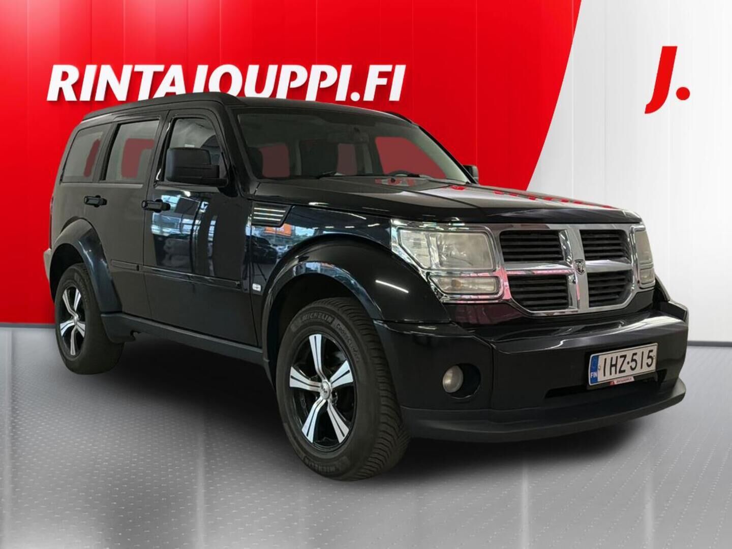 Musta Dodge Nitro